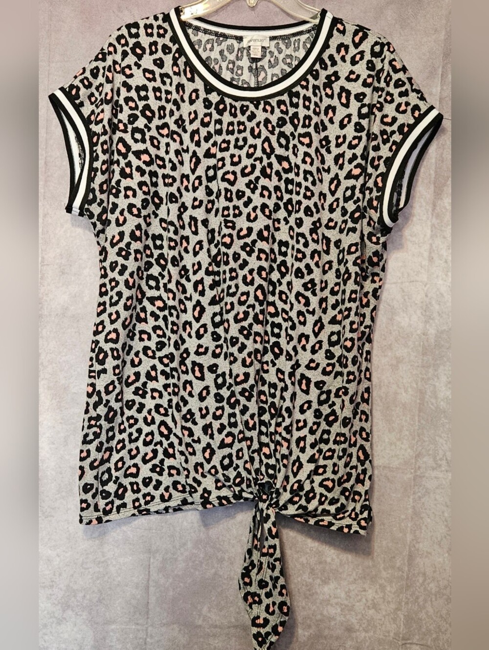 Avenue Plus Size 18/20 Leopard Print Top Shirt Varsity Stripe Front Tie Knot